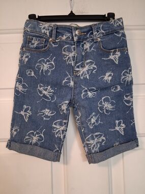 Levi's Classic Blue Jean Denim Floral Print Kids Shorts Girls Bottoms Size 6
